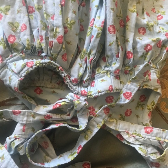 Dresses - Picture 7 of 7